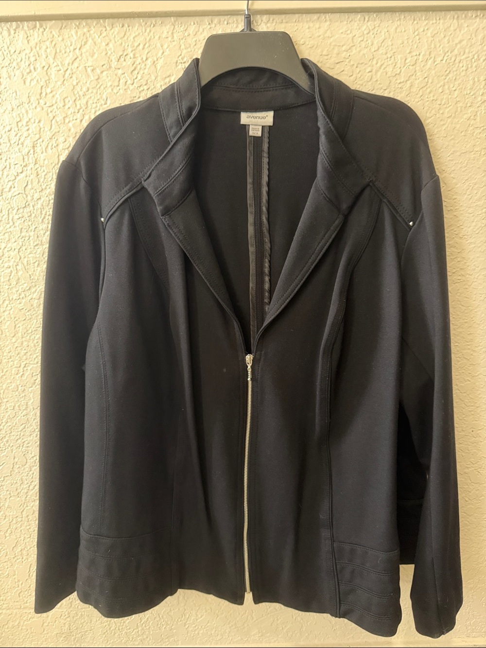 Avenue Black Zip-Up Blazer Jacket
